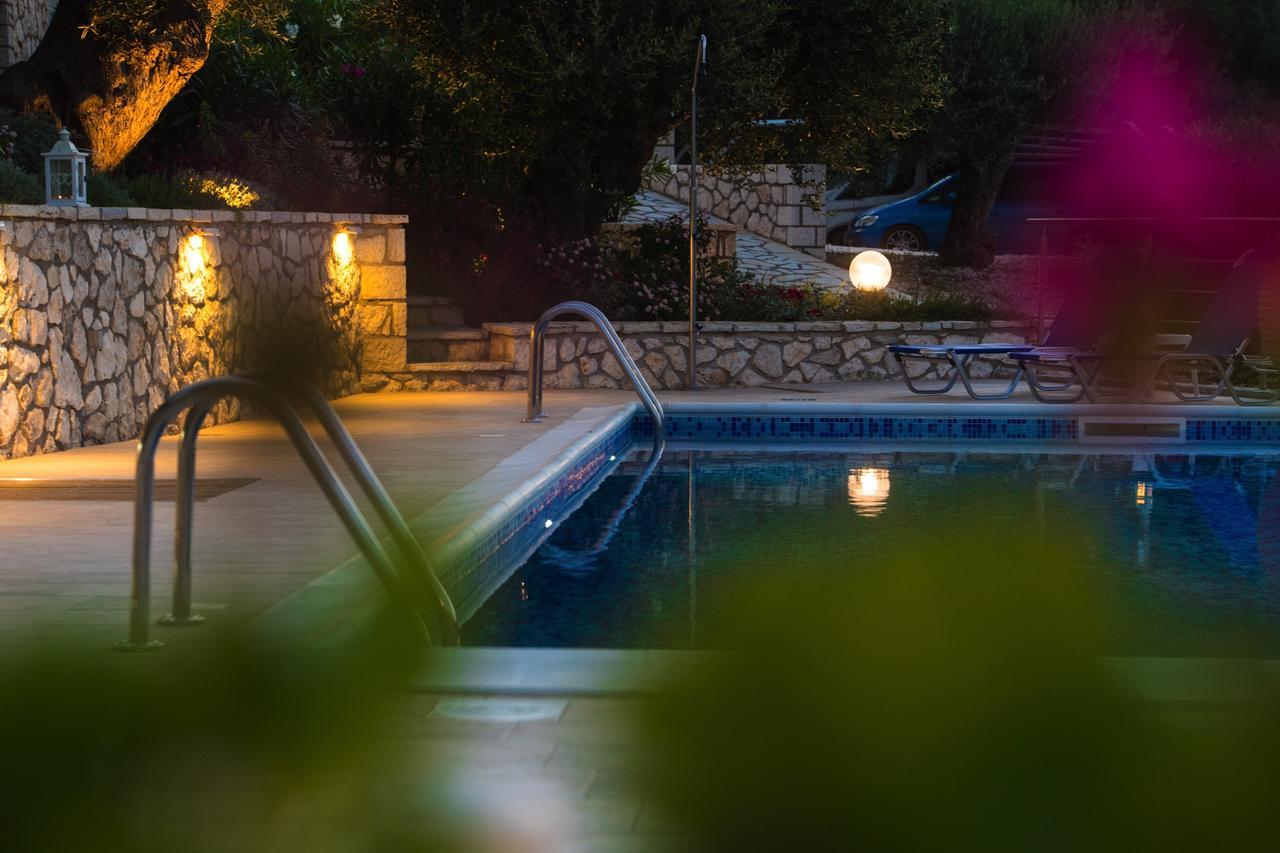 Villas Amantea- Four Villas With Big Pool And Infinity Pool Sivota  Exterior photo